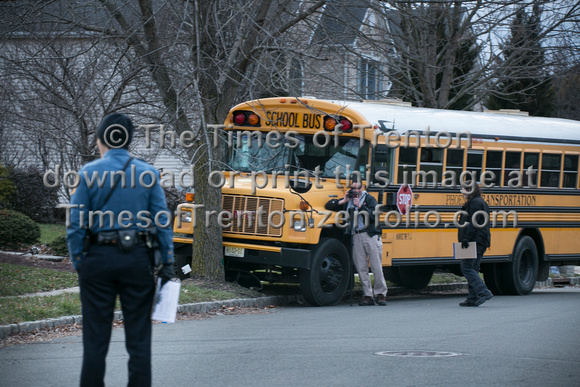 School bus hits tree in West Windsor